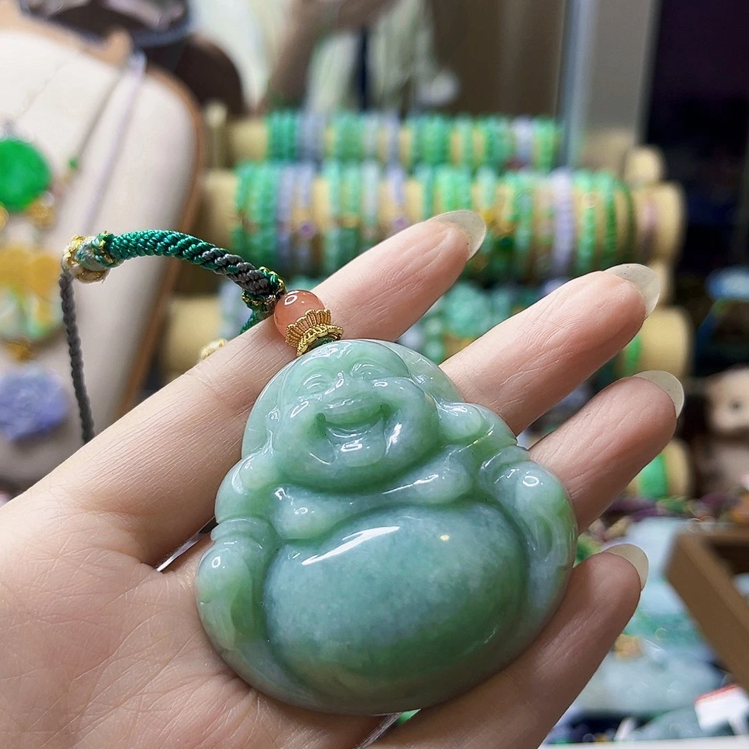 翡翠未镶嵌颈饰翡翠首饰