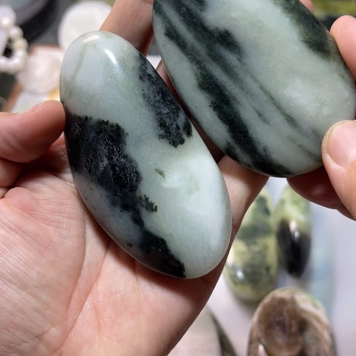 独山玉未镶嵌颈饰L****n