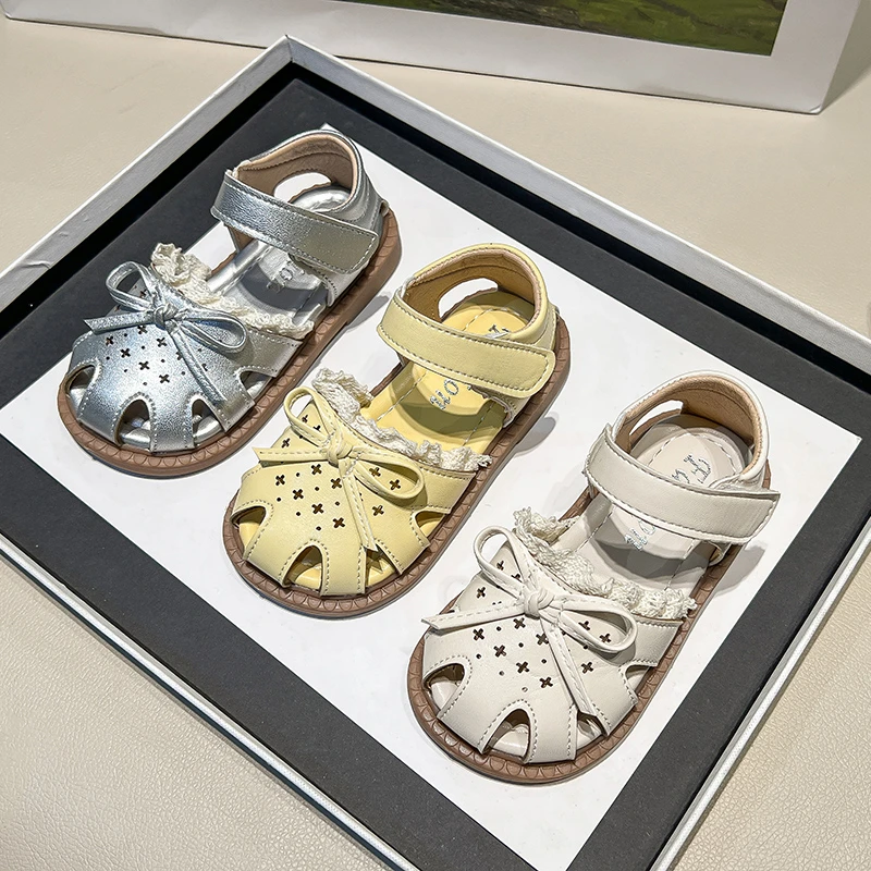 女童凉鞋2025夏季新款儿童软底防滑公主鞋沙滩鞋蝴蝶结防踢罗马鞋