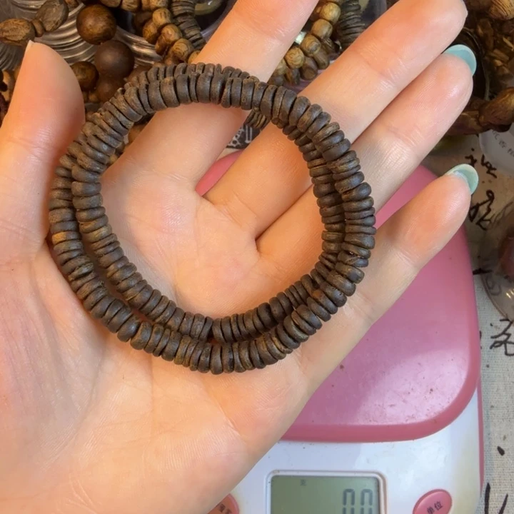 沉香碎屑沉香莺歌绿奇楠06沉水片片双圈11.1克