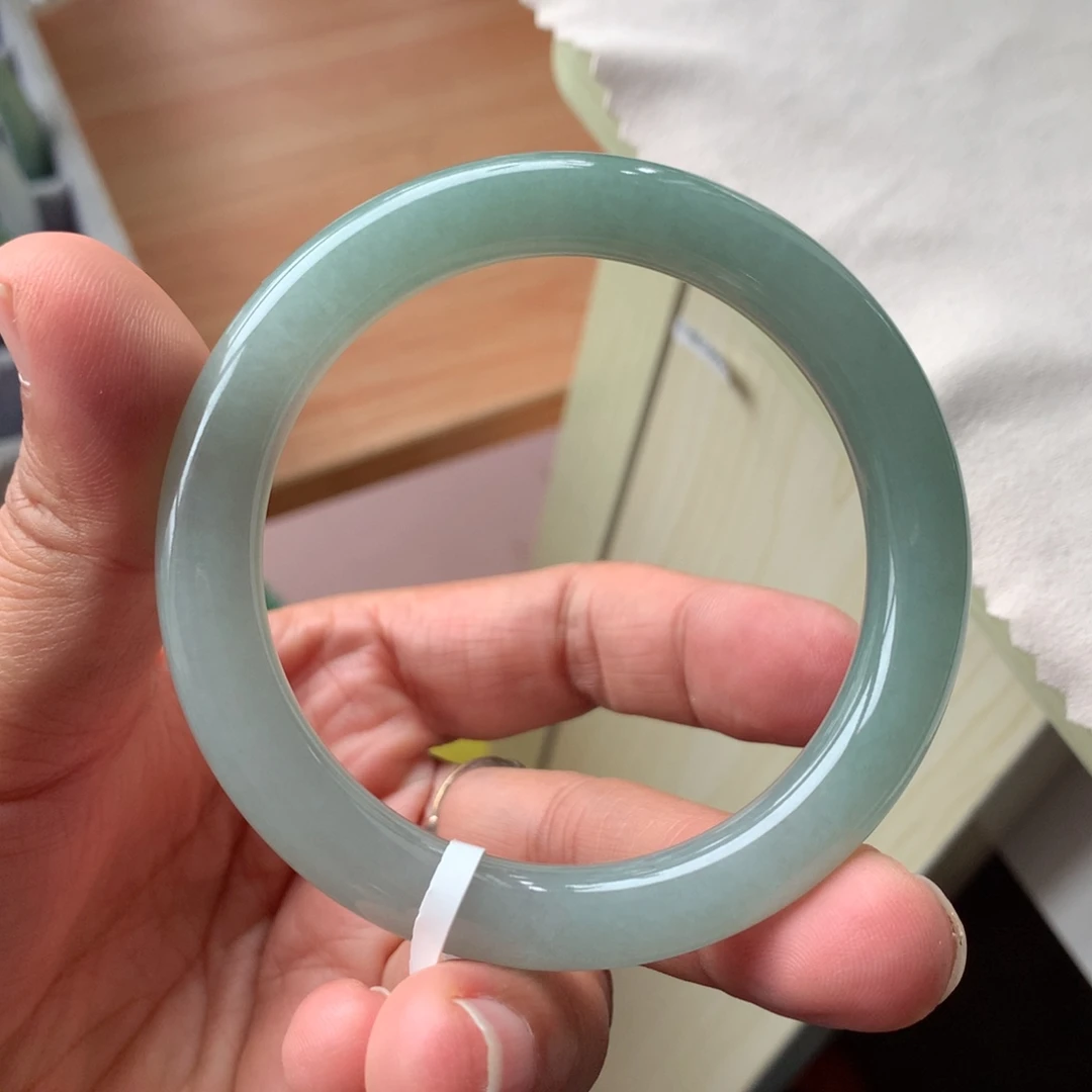 翡翠未镶嵌手镯28号