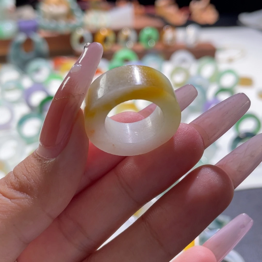 未镶嵌定制翡翠翡翠