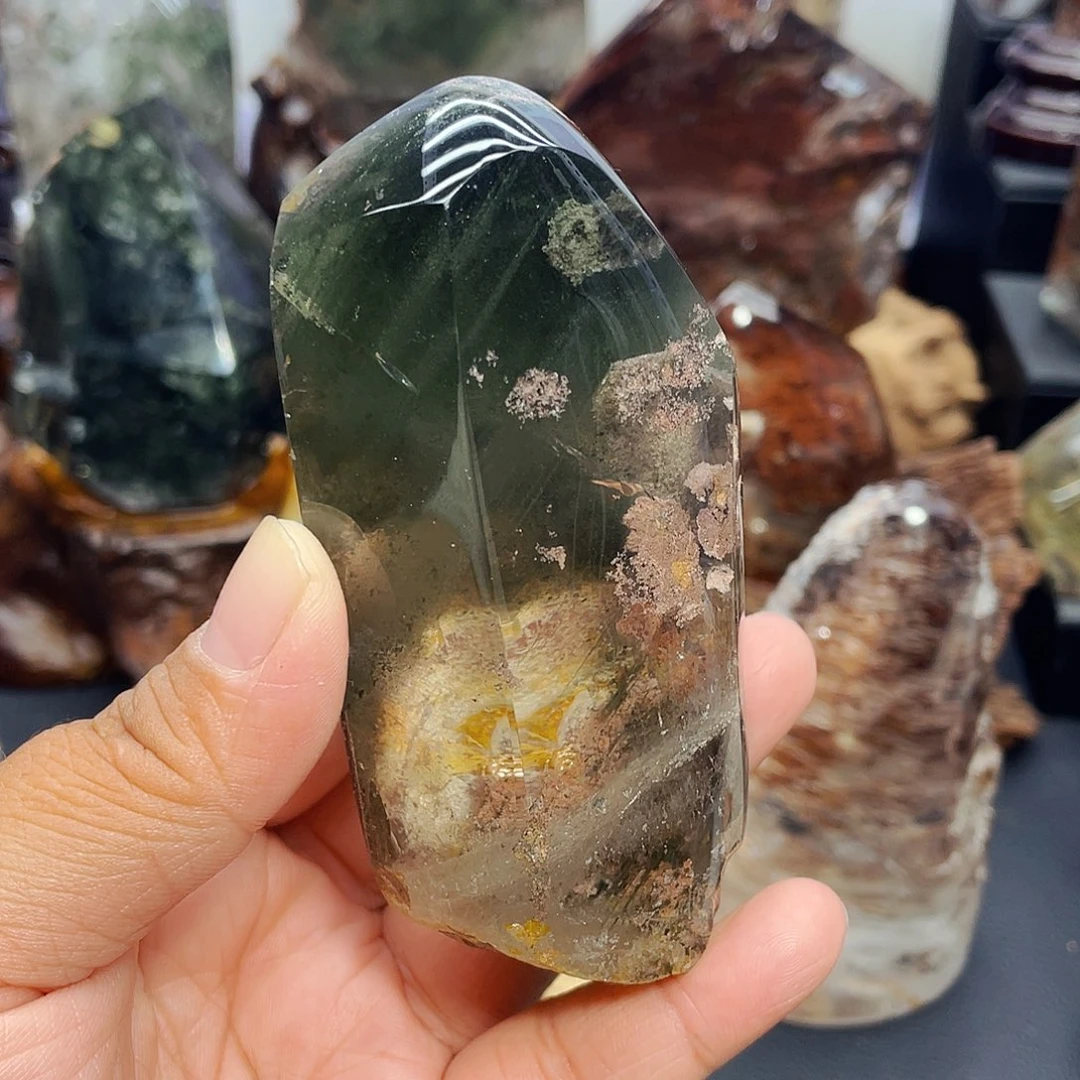 未镶嵌水晶大型摆件（非配饰）