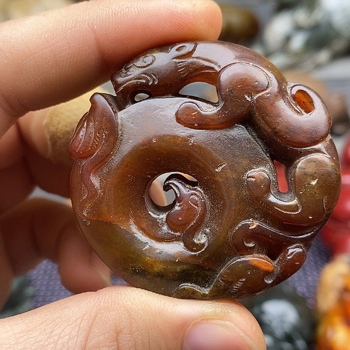 未镶嵌蛇纹石玉颈饰