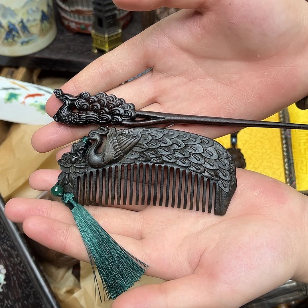 大叶紫檀（黑酸枝木类）