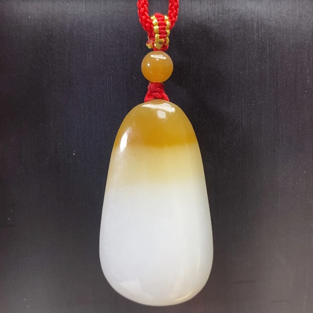 和田玉（糖玉）未镶嵌颈饰