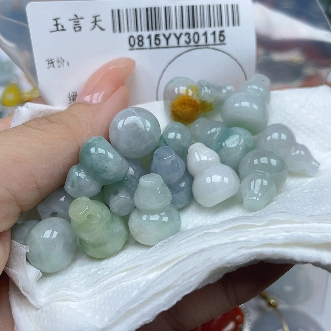 翡翠9K金镶嵌吊坠(不含链)