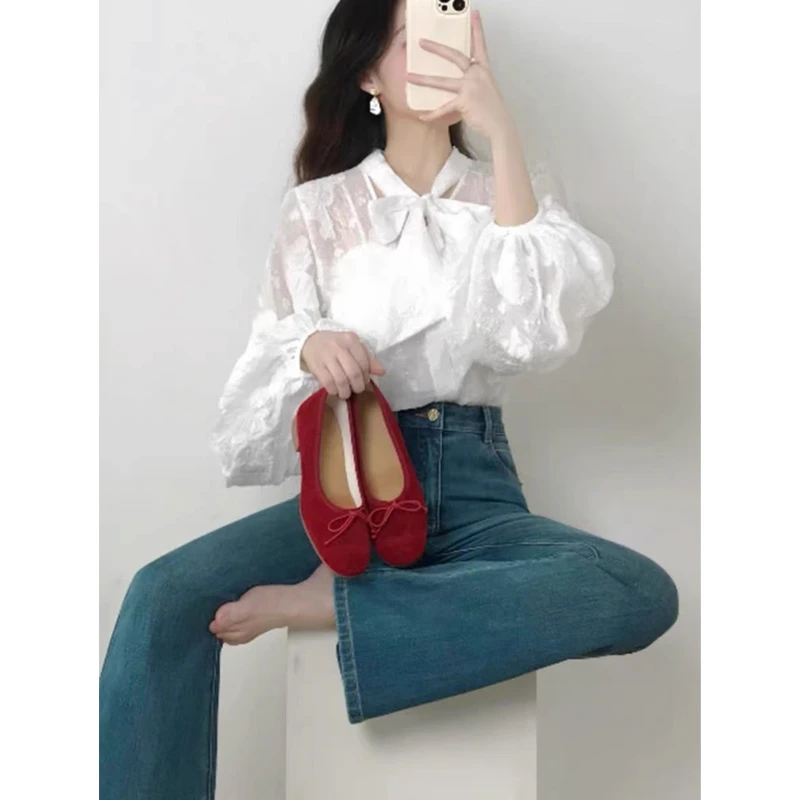 春季穿搭一整套高级感御姐风法式优雅肌理感系带衬衫牛仔裤两件套