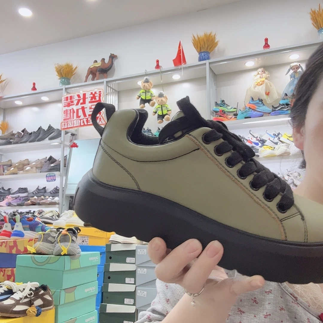 原价168得 孤品清版 37码