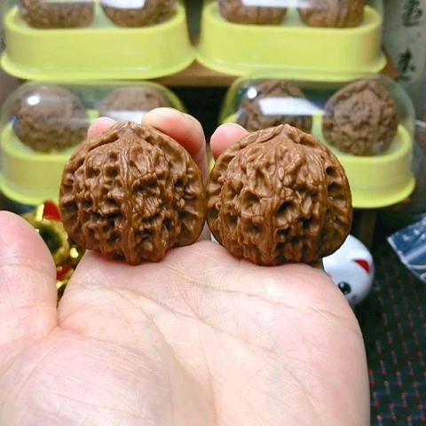 【闪购商品】文玩核桃吊坠狮子头38尺