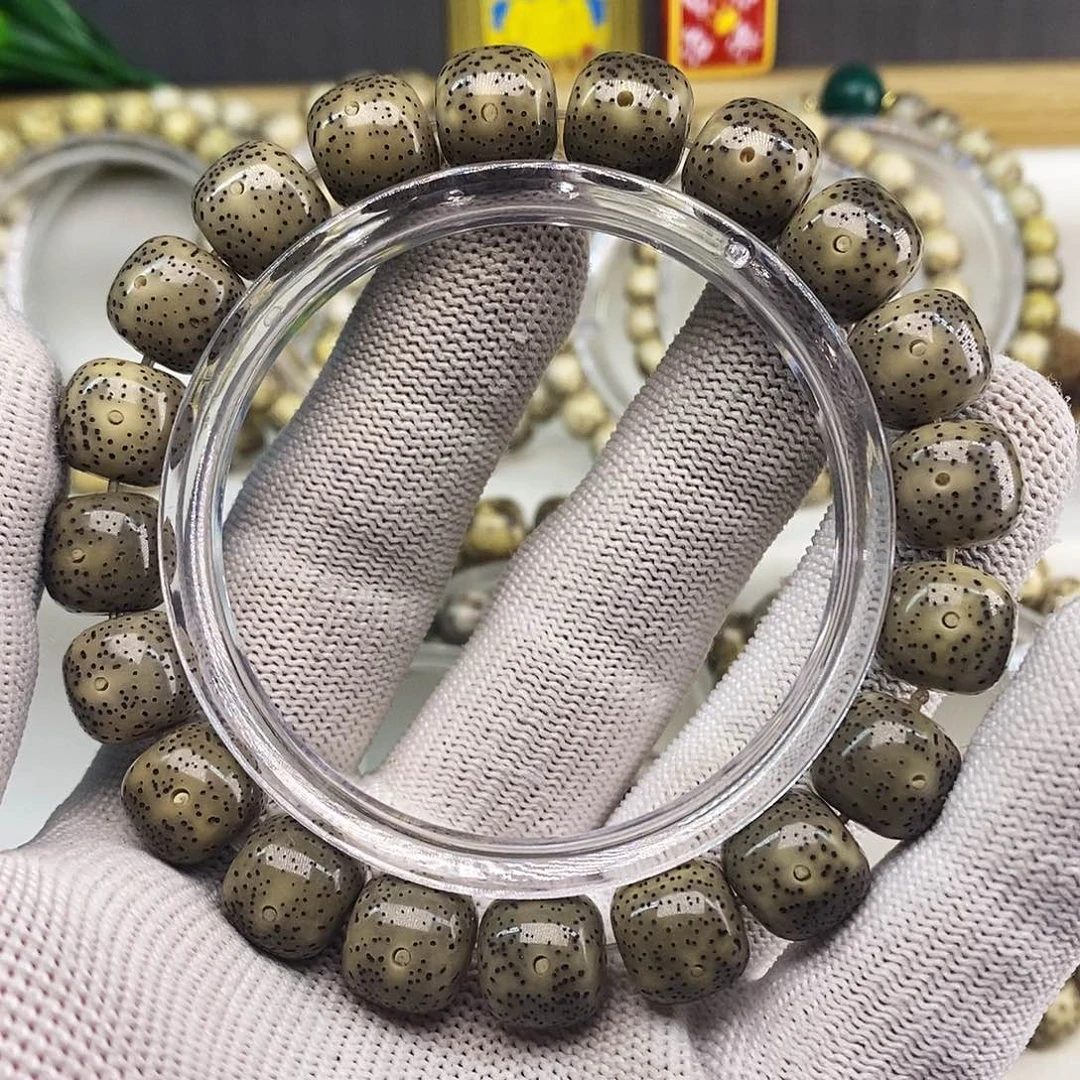 福利12x11绿幽灵石玉料