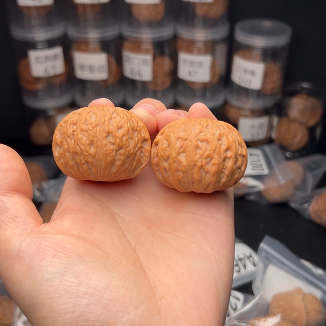 文玩核桃吊坠星**.铁锤