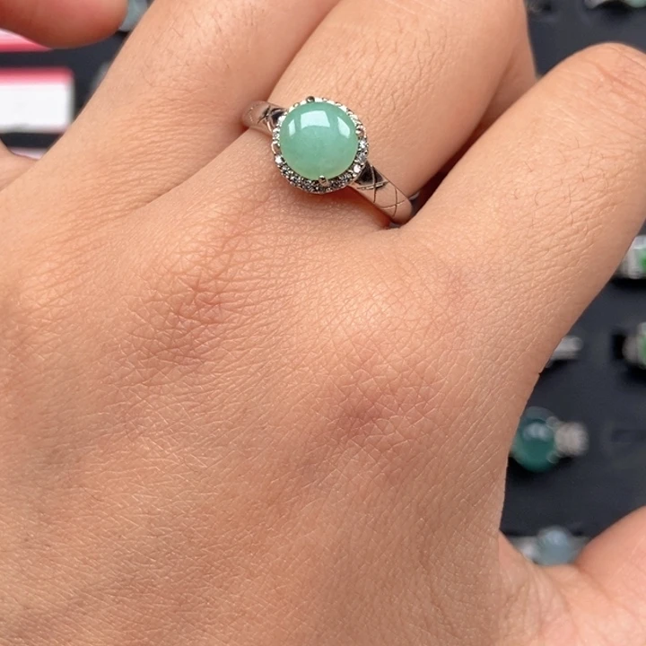 翡翠未镶嵌戒指戒指