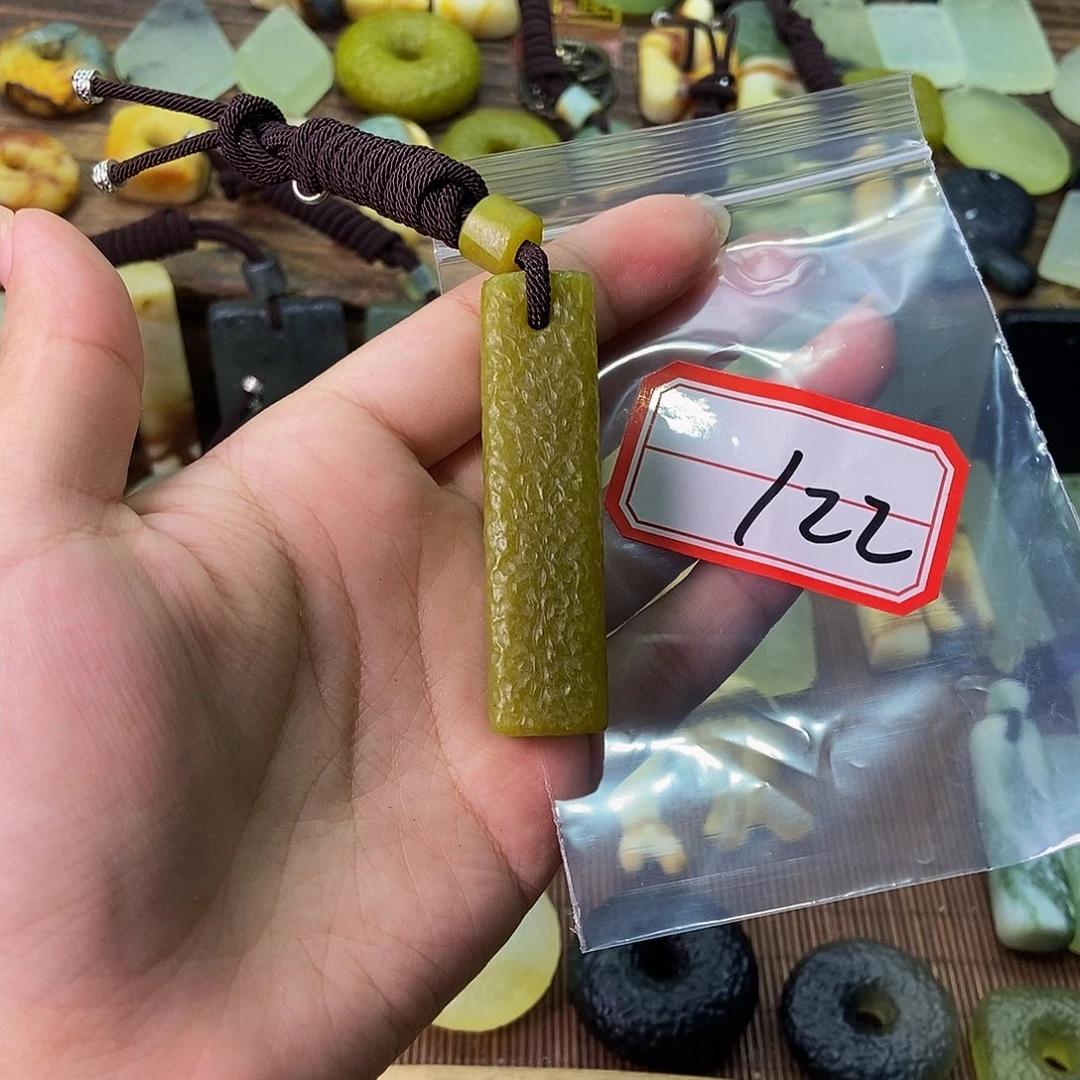 蛇纹石玉未镶嵌颈饰7****8