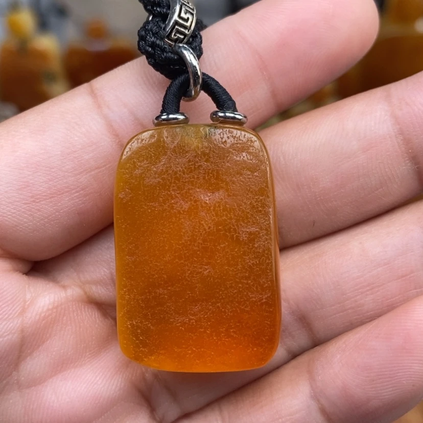 【闪购商品】未镶嵌颈饰琥珀