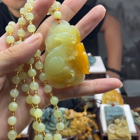 岫玉挂件未镶嵌挂件