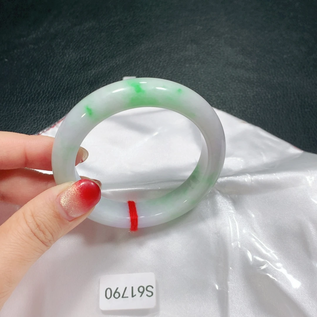 翡翠未镶嵌手镯S61790-03