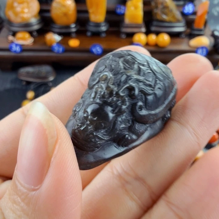 木***田黄石黑田石印章