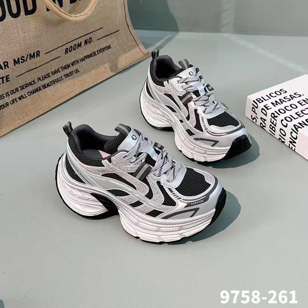 带钻舒适时尚老爹鞋9758-261（4架3）