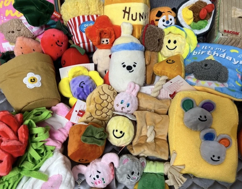 宠物发声玩具ins风可爱嗅闻藏食次球藏食书精致响纸丰容益智