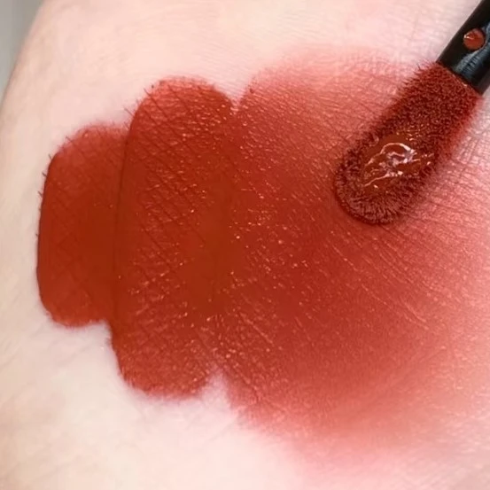 her 陶土色唇釉#408