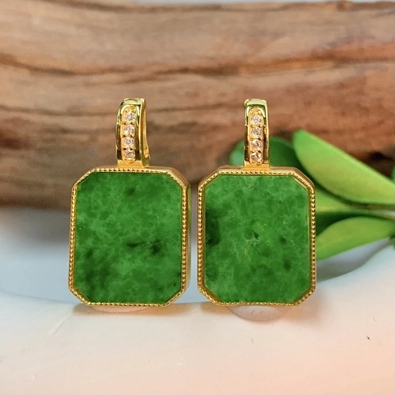 【陌玉精选】天然缅料A货翡翠吊坠几何无事牌一件 多样性