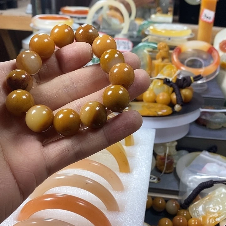 石英质玉（黄龙玉）合金手链