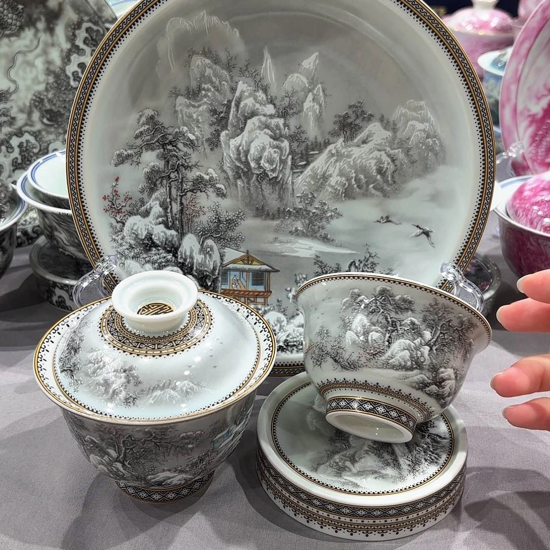 瓷片景德镇瓷器精品陈列