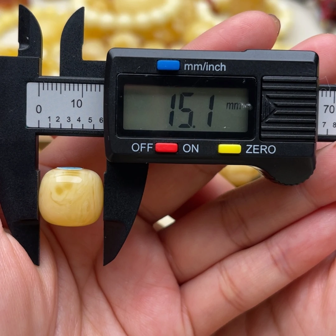 浊***经琥珀未镶嵌裸石蜜蜡墩子微瑕笑