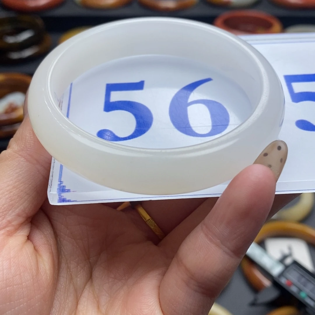 石英质玉（黄龙玉）手镯未镶嵌