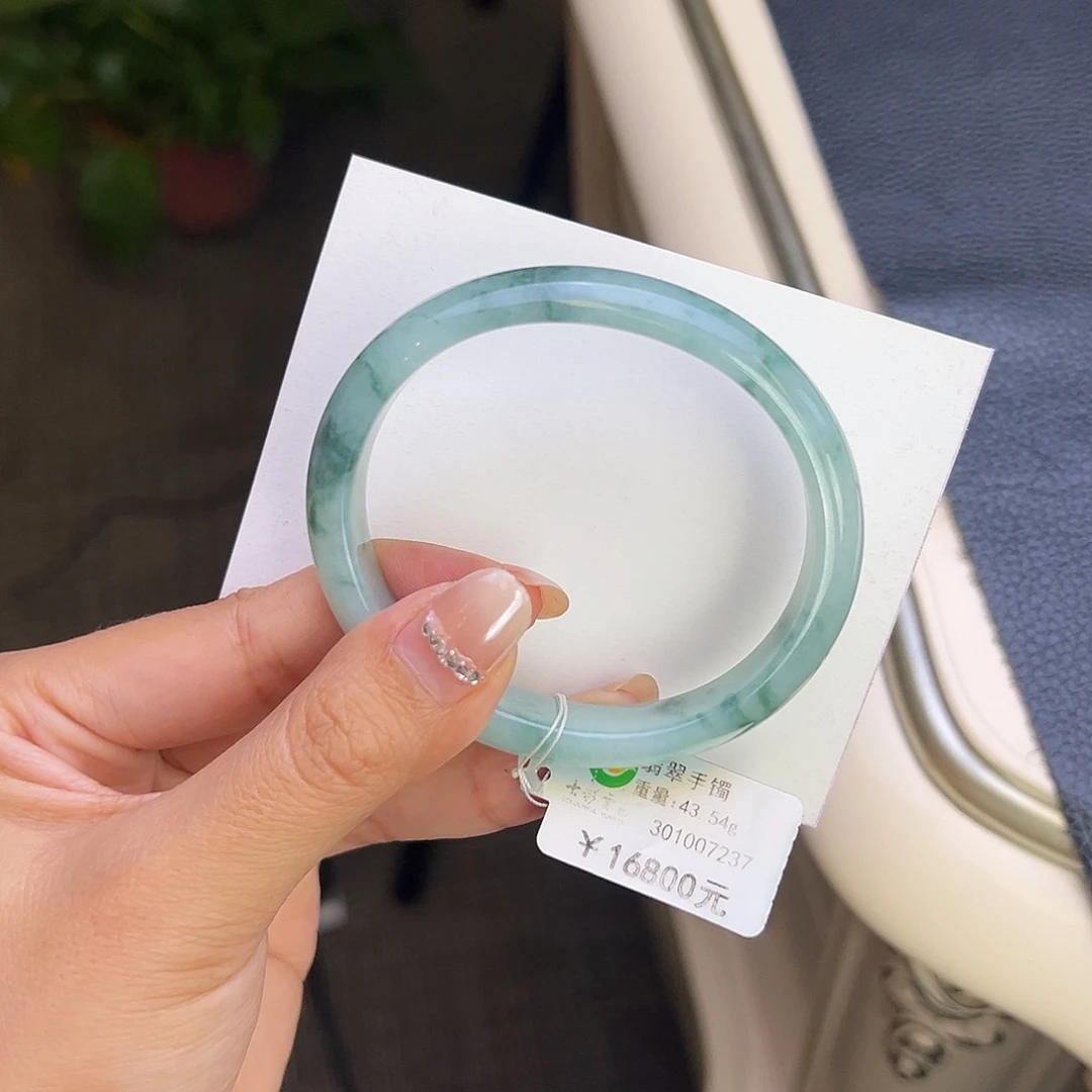 翡翠未镶嵌手镯57糯冰飘花贵妃