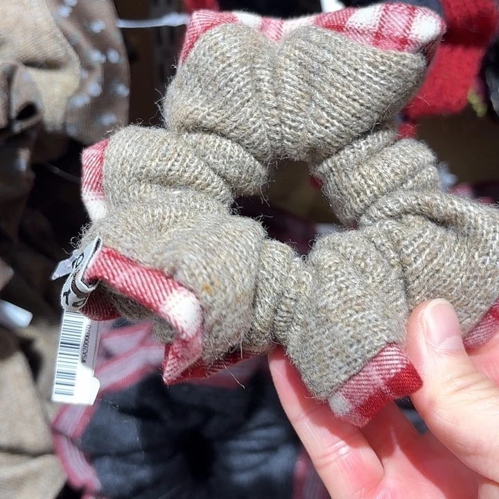 布艺铁合金针织格子拼接肠圈