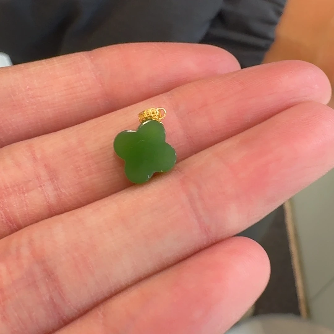 和田玉四叶草18K金镶嵌122冯总