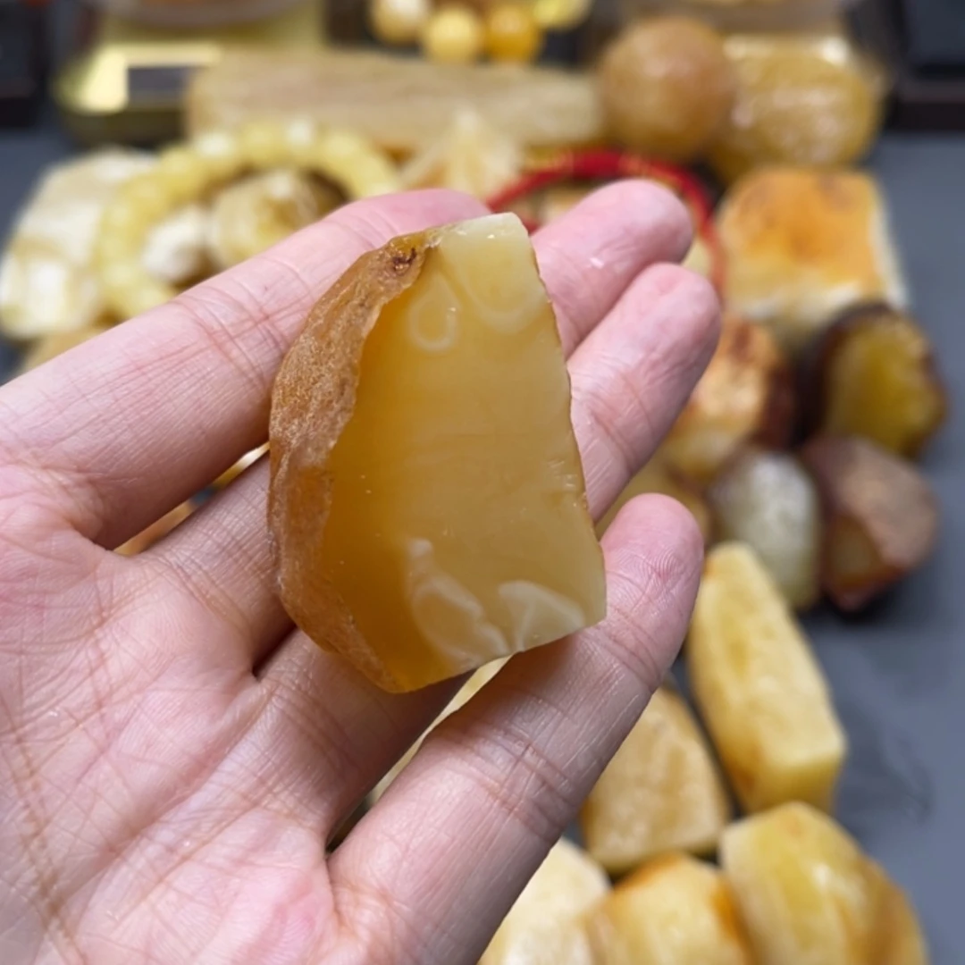 【闪购商品】未镶嵌定制琥珀天然琥珀蜜蜡原石定制水滴三通料