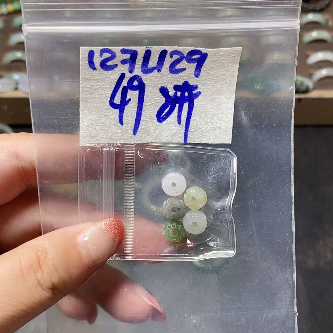 未镶嵌定制翡翠翡翠