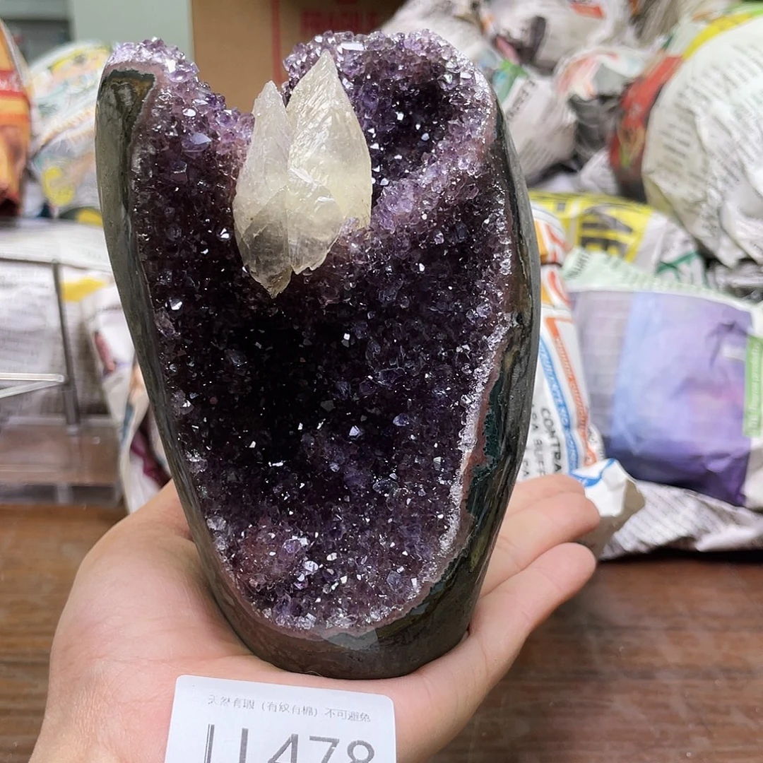 水晶未镶嵌大型摆件（非配饰）