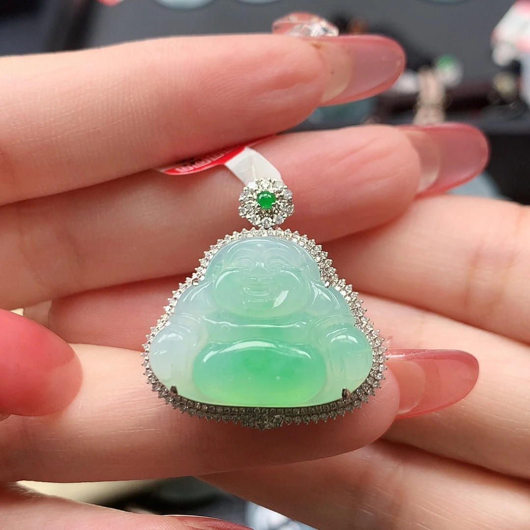 颈饰18K金镶嵌翡翠翡翠