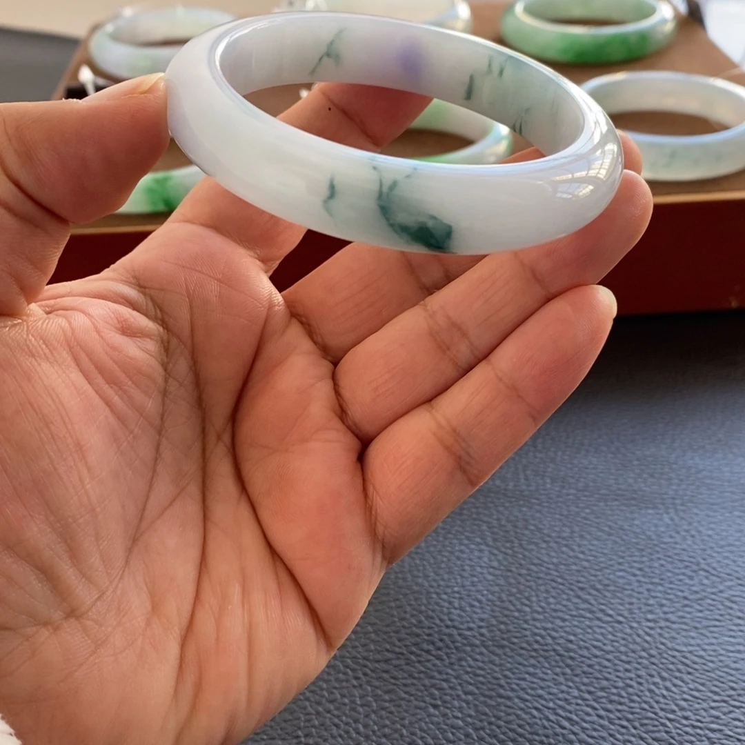 翡翠未镶嵌手镯天然翡翠手镯