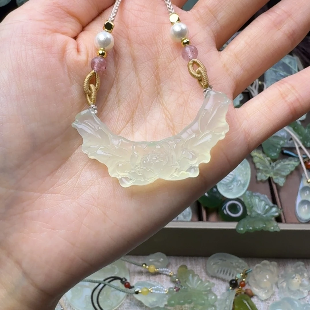 蛇纹石玉项链未镶嵌