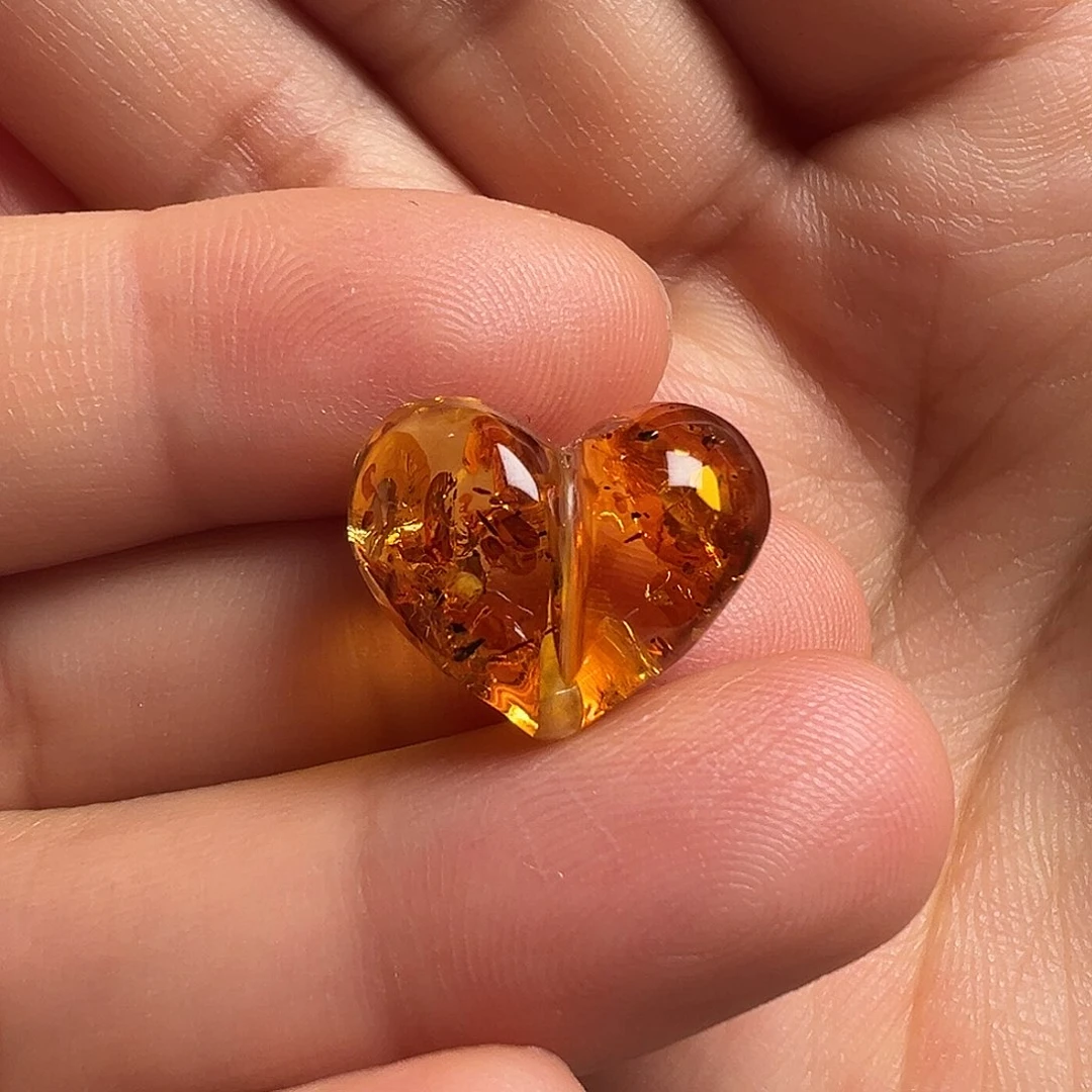 琥珀（花珀）颈饰未镶嵌屁桃（打孔不退换）