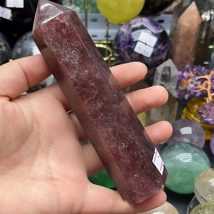 水晶珠宝半成品未镶嵌280克草莓晶柱