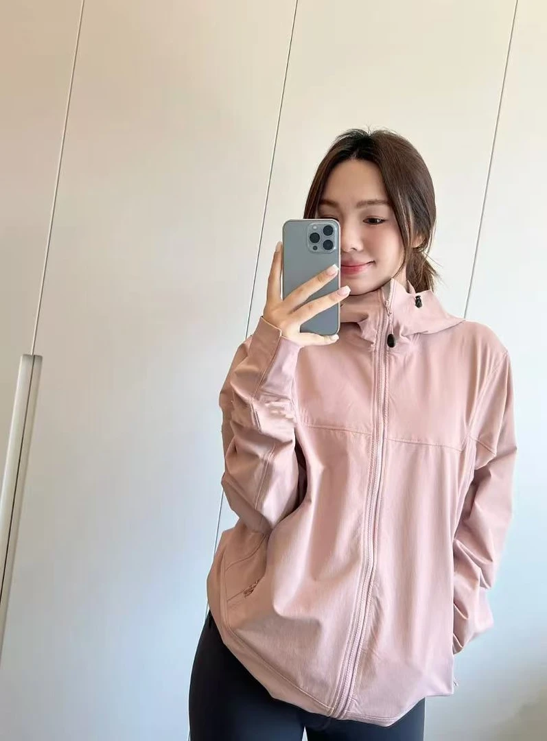 尬马厚底 秋季休闲连帽软壳冲锋衣连帽外套