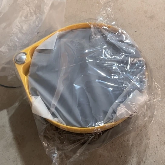 黑黄一线磁拉饵盘一套。