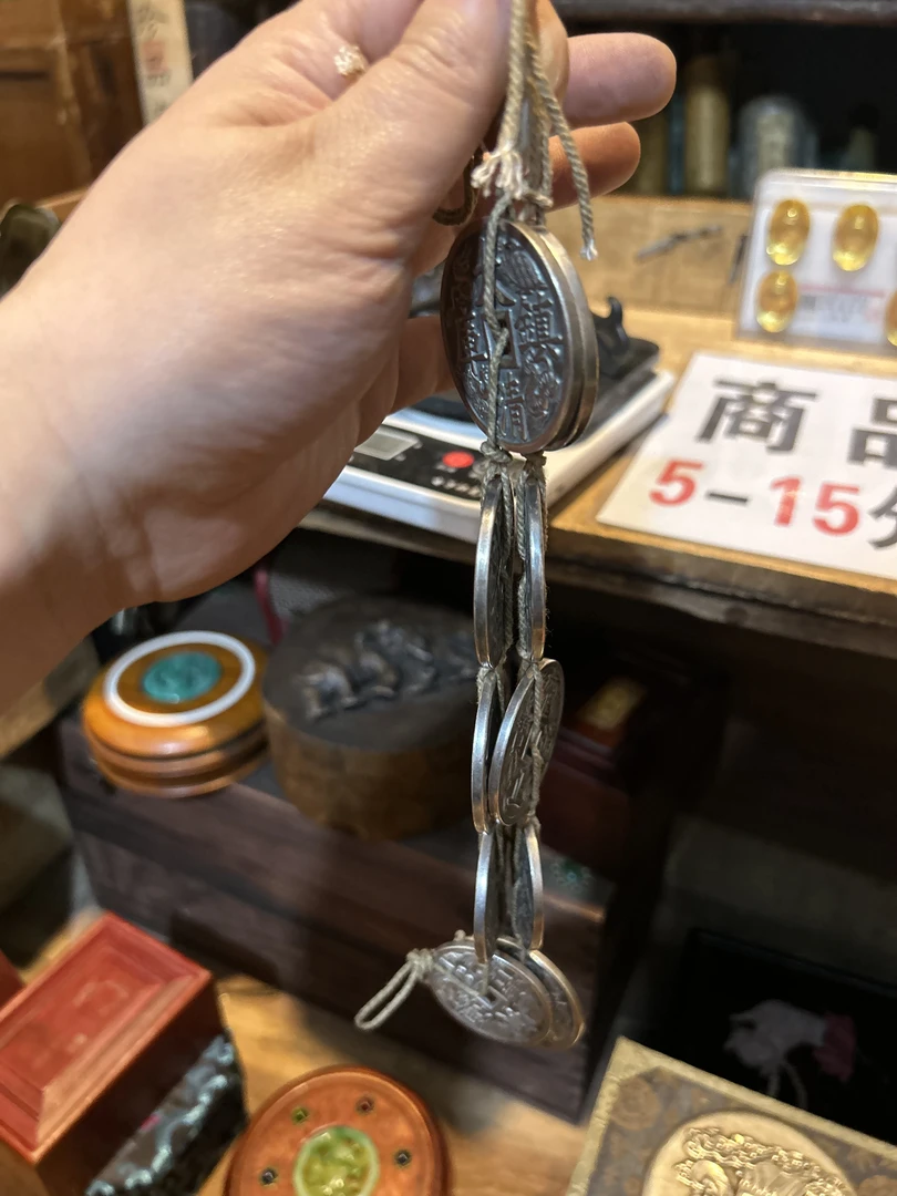 白五枚一串精美摆件代拍链接1