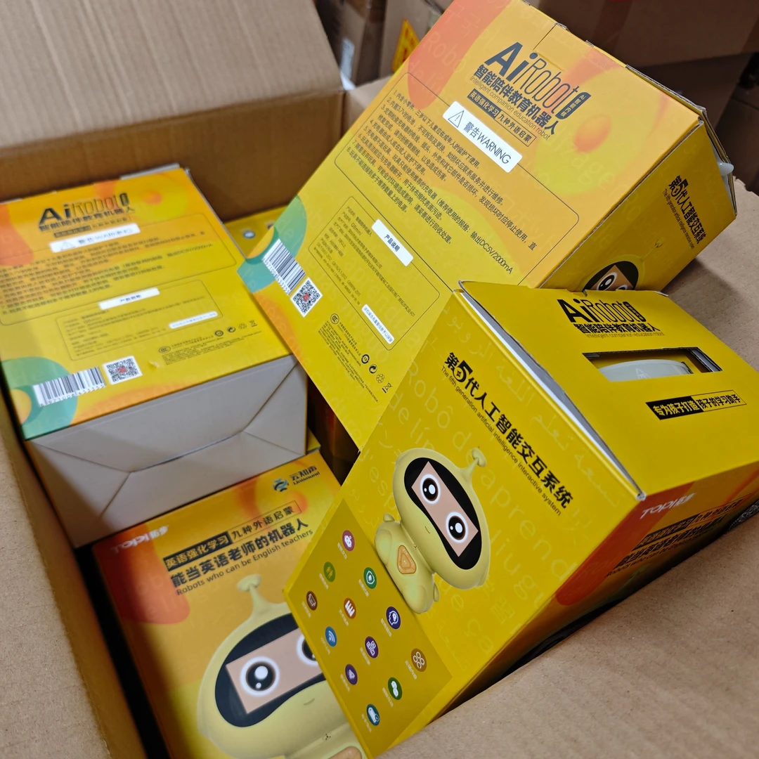 Q8陪伴机器人ai对话玩具儿童wifi故事儿歌款式随机