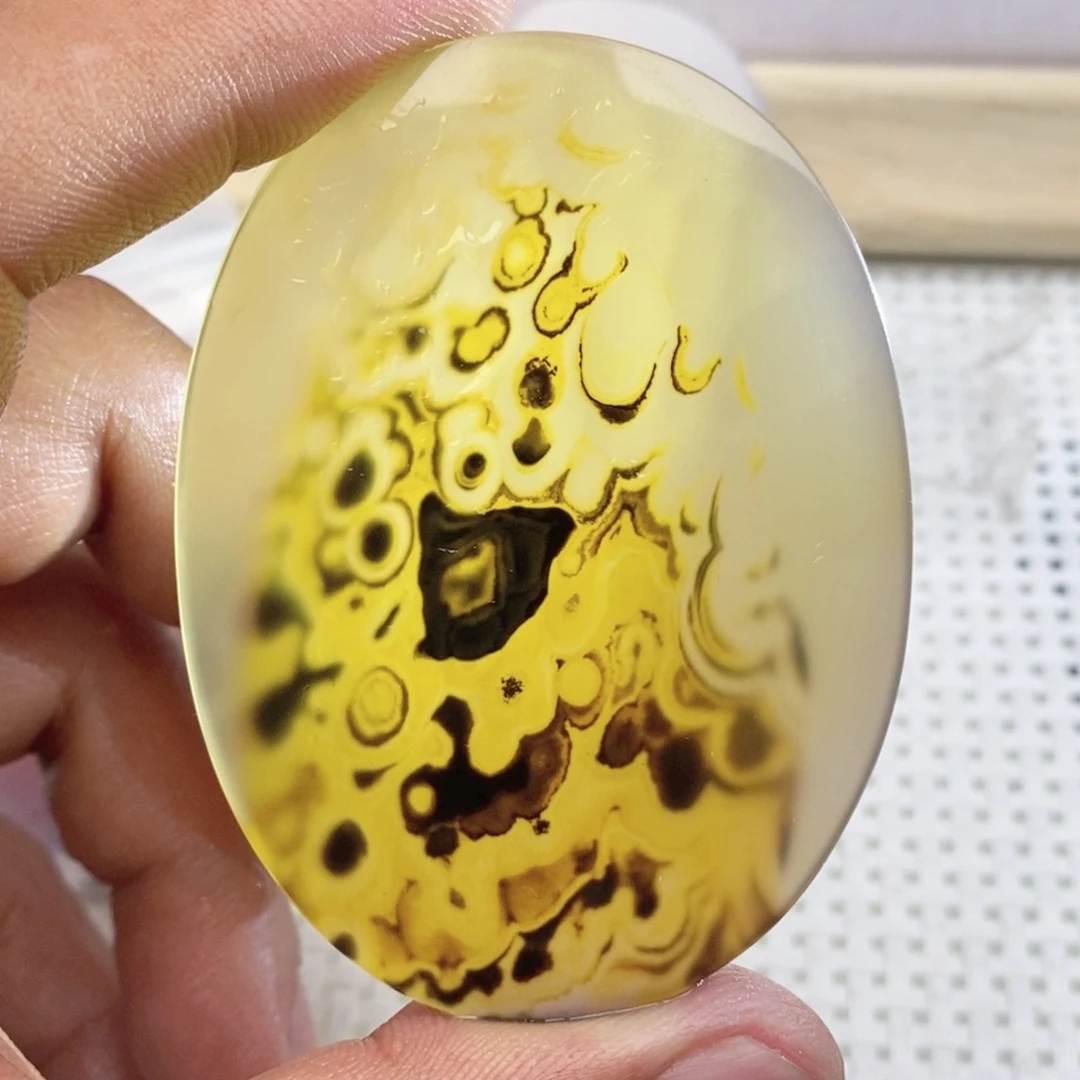 玛瑙/玉髓颈饰未镶嵌丫**?