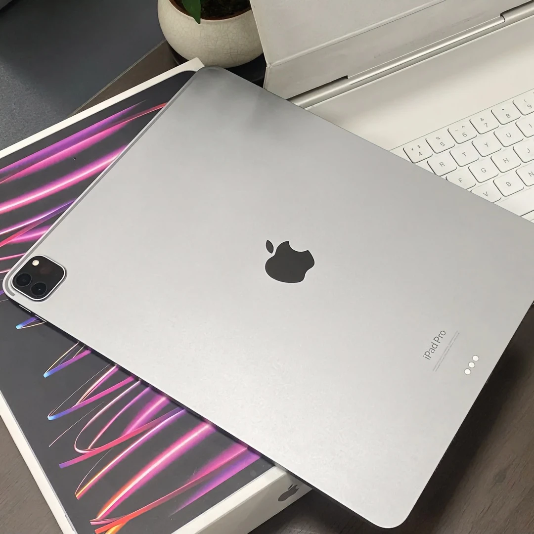 95新 Apple/苹果 iPad pro超薄网课阅读办公学生追剧游戏平板电脑