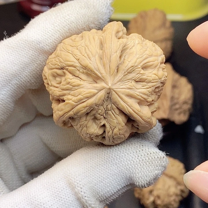 文玩核桃吊坠T**y瑕疵单只不退不换