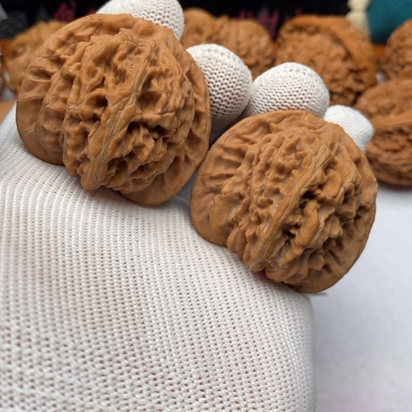 【闪购商品】把件文玩核桃64楼子