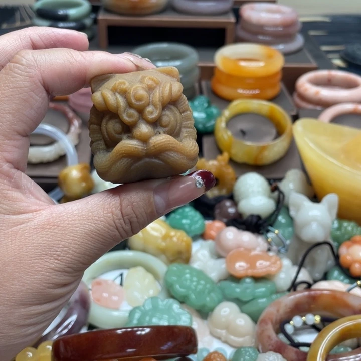 石英质玉手镯合金